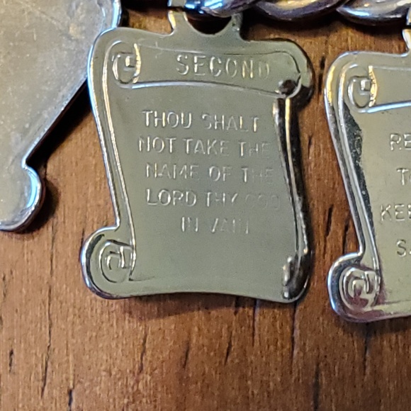 Ten Commandments Bracelet - Scroll Style - Picture 2 of 7